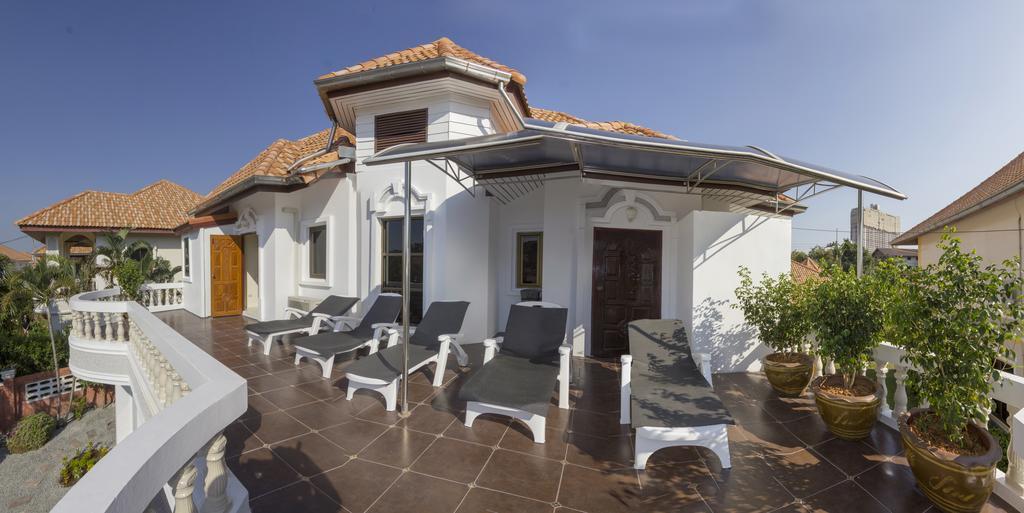 Ratana Villa - Pattaya Holiday House Walking Street 7 Bedrooms Exterior photo