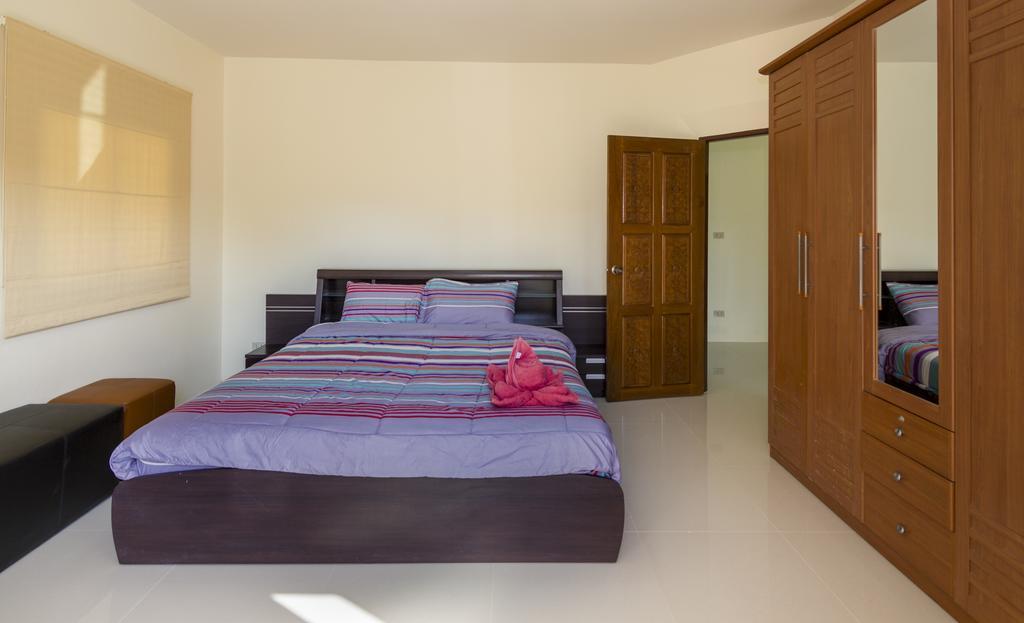Ratana Villa - Pattaya Holiday House Walking Street 7 Bedrooms Exterior photo